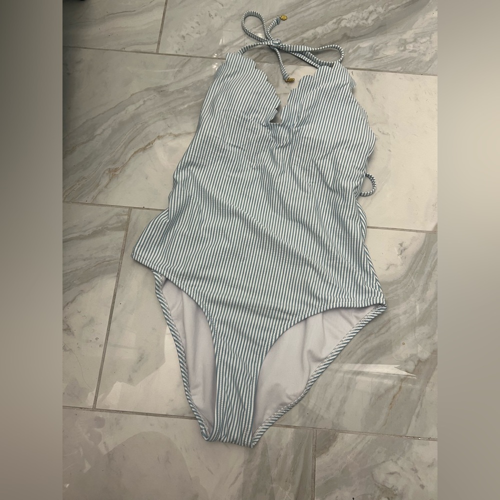 🩵 blue and white striped Jessica Simpson full piece swimsuit🩵